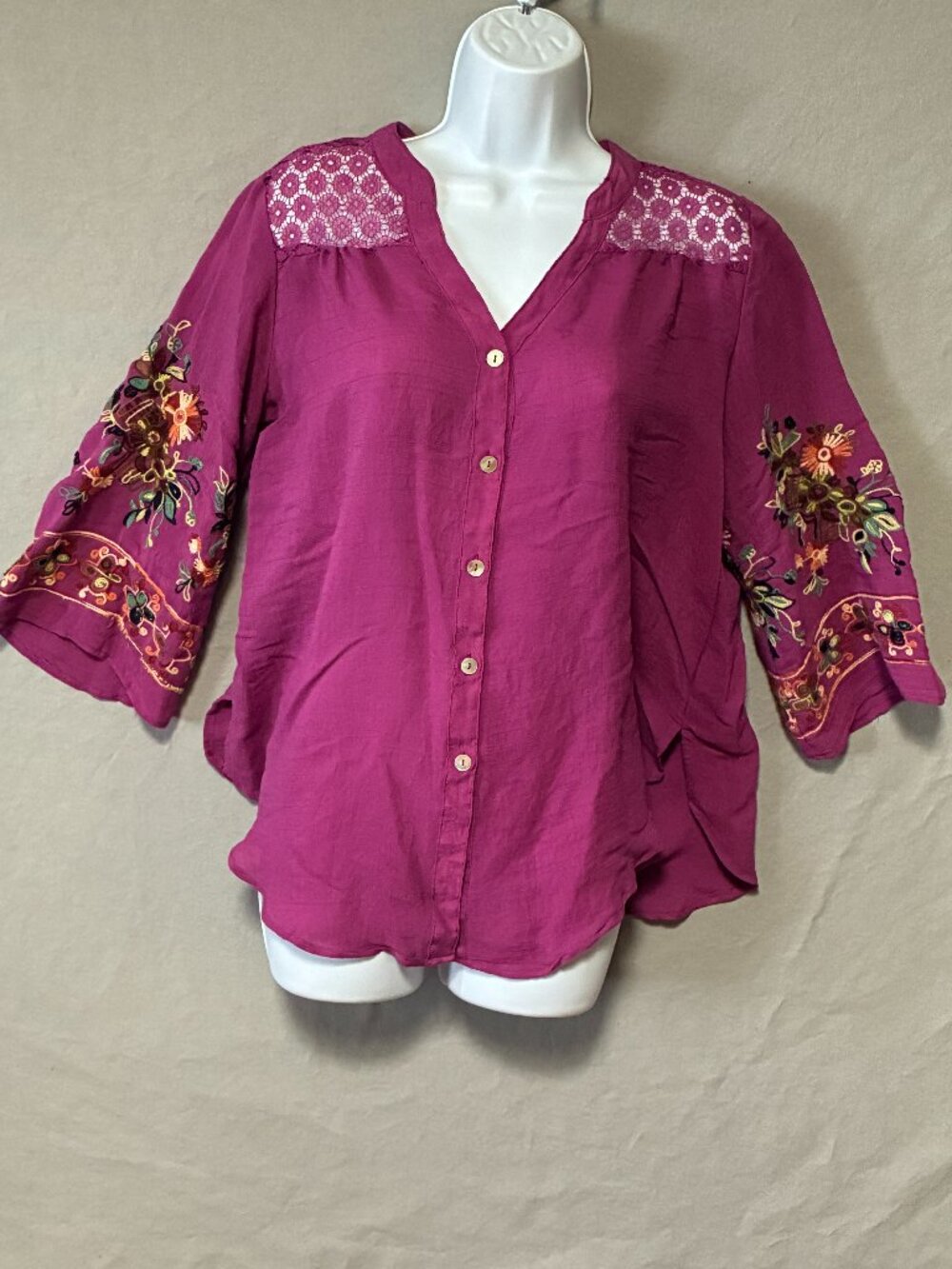 Anthropologie Fig & Flower Embroidery Purple Floral Blouse Shirt Size Small Boho